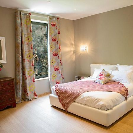 Bed and Breakfast Domaine du Prieuré d'Estagel Saint-Gilles  Esterno foto
