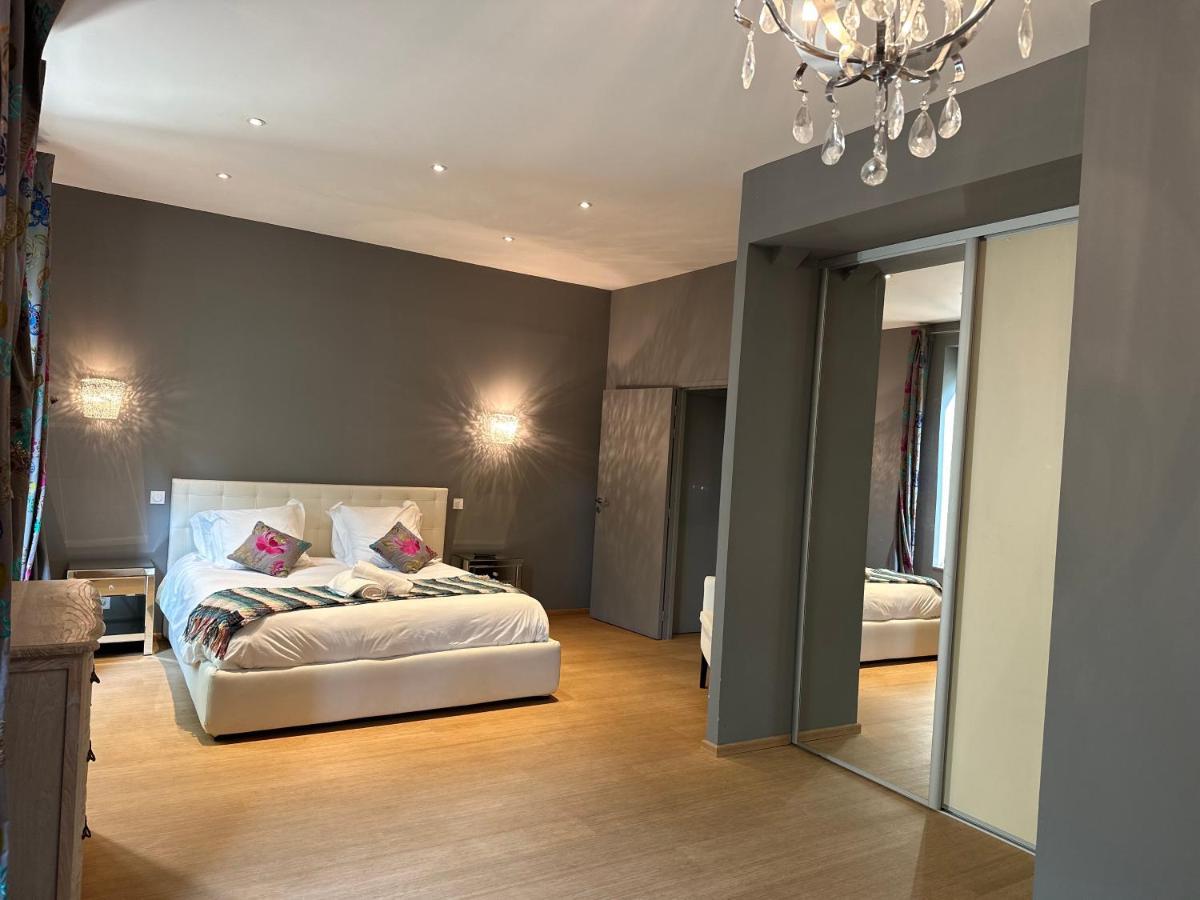 Bed and Breakfast Domaine du Prieuré d'Estagel Saint-Gilles  Esterno foto